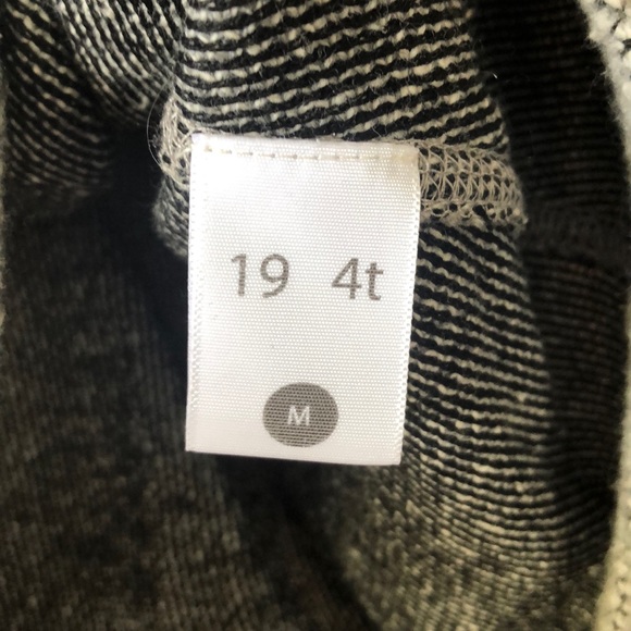 194t Gray Poncho from Fred Segal Boutique - Picture 6 of 11